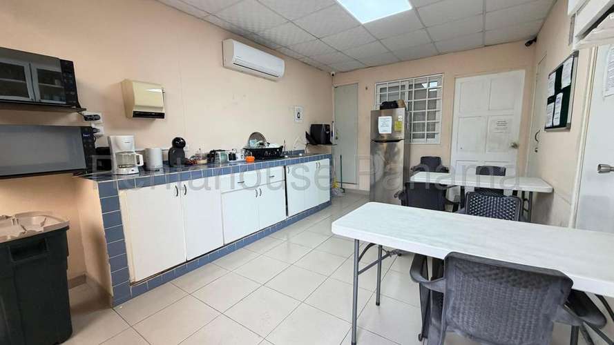 Oficina Comercial en Venta en El Carmen JG