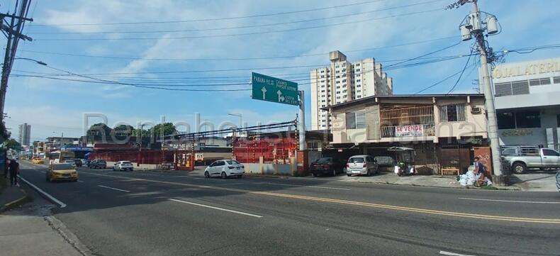 Venta de Edidicio 2 Niveles con Local Comercial PB en Parque Lefevre, Wenceslao 26LGG2110 - Imagen 2