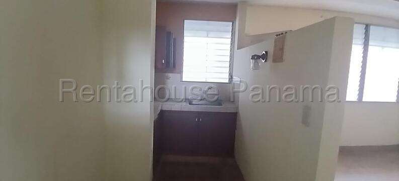 Venta de Edidicio 2 Niveles con Local Comercial PB en Parque Lefevre, Wenceslao 26LGG2110 - Imagen 5