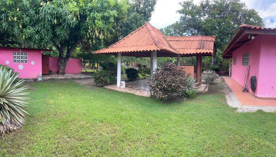 Las Lajas. 1001mts 3r 2b Terraza $160,000.00neg - Imagen 2