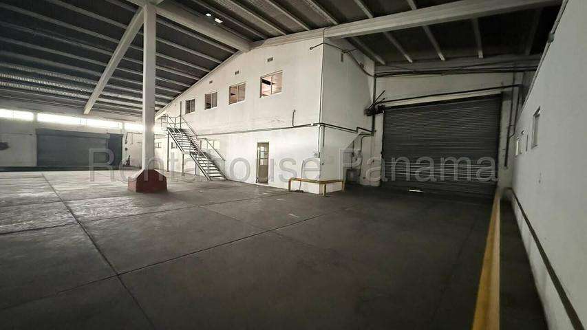 Galera  en Alquiler en Betania JG