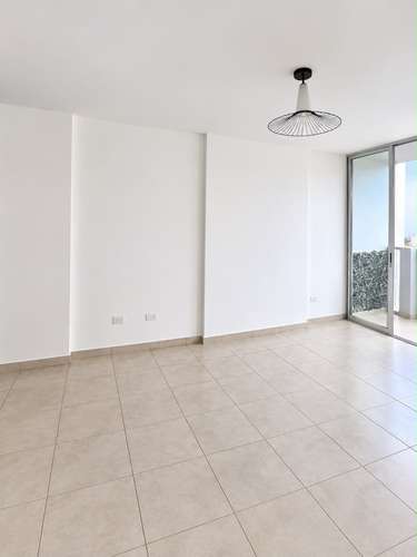 SE VENDE APARTAMENTO RECIEN REMODELADO EN LLANO BONITO