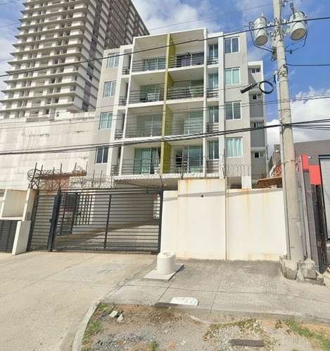 Apartamento en alquiler en PH Breezes Park, Parque Lefevre: 2 recámaras, balcón y seguridad 24 horas.