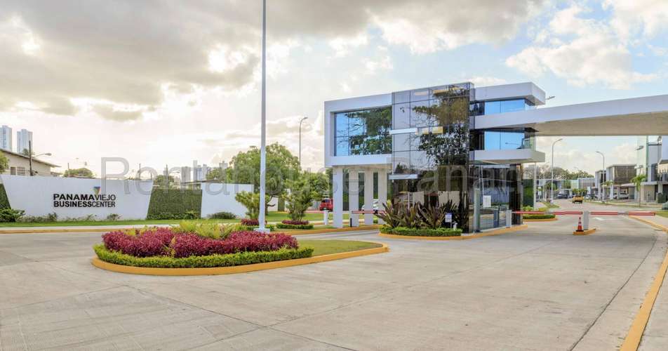 Bodega en Alquiler en Parque Lefevre 303 m² LR - Imagen 8