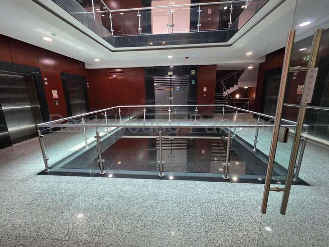 Oficina en Alquiler en Costa del Este 740 m² Piso Bajo LR - Imagen 9