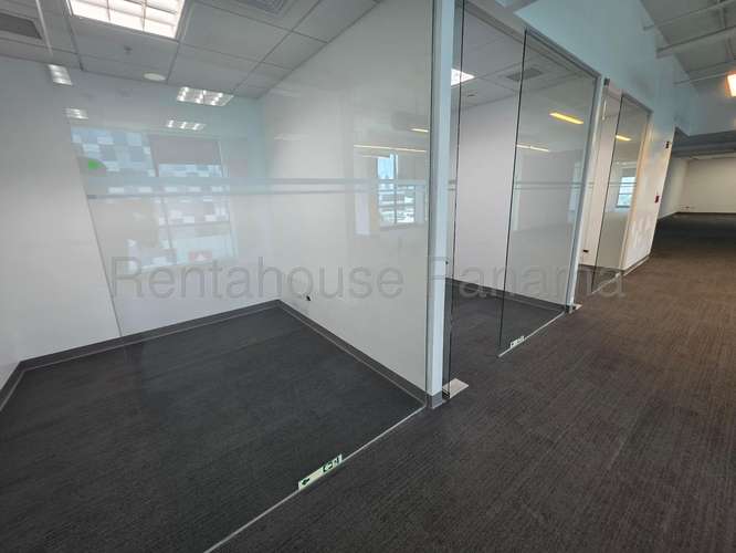 Oficina en Alquiler en Costa del Este 740 m² Piso Bajo LR - Imagen 8