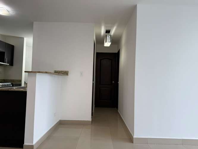 ALQUILER DE APARTAMENTO EN CARRASQUILLA - Imagen 8