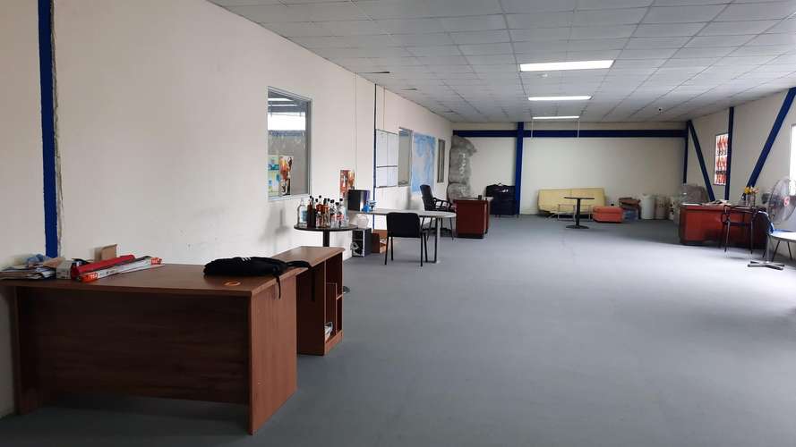 VENDO (Negocio)  FABRICA DE LICORES 100% OPERATIVA. Rio Abajo 367m2. MAG - Imagen 4