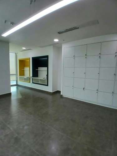 Alquiler Oficina FINANCIAL PARK Costa del Este - 104m² Piso Alto - Imagen 3