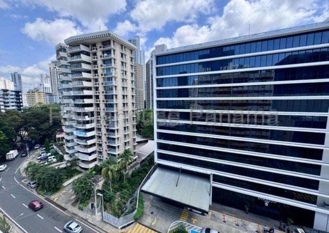 Venta de Apartamento en Obarrio, PH Terrazas Obarrio 27LGG3206