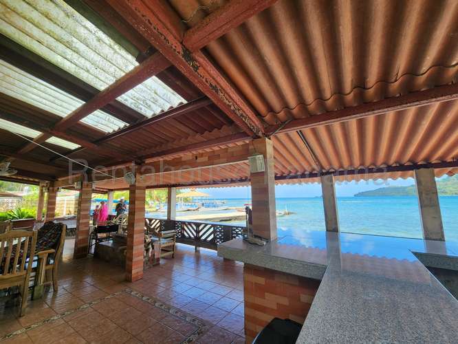 Vendo Casa de 300m2 en Colon 24-5111SRZ