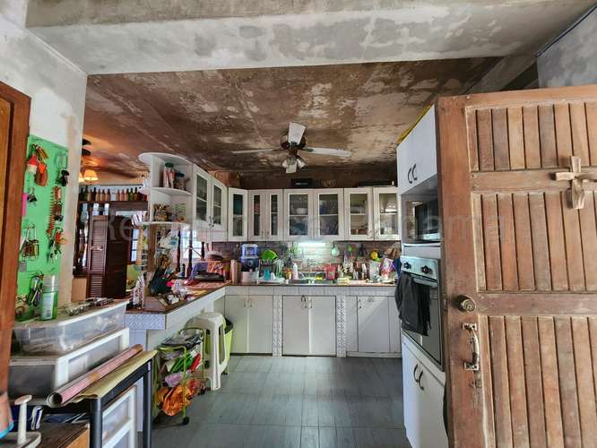 Vendo Casa de 300m2 en Colon 24-5111SRZ