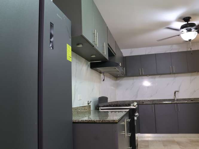 Apartamento en Obarrio I con balcón y remodelado - Imagen 6