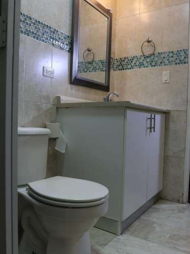 Apartamento en Obarrio I con balcón y remodelado - Imagen 14