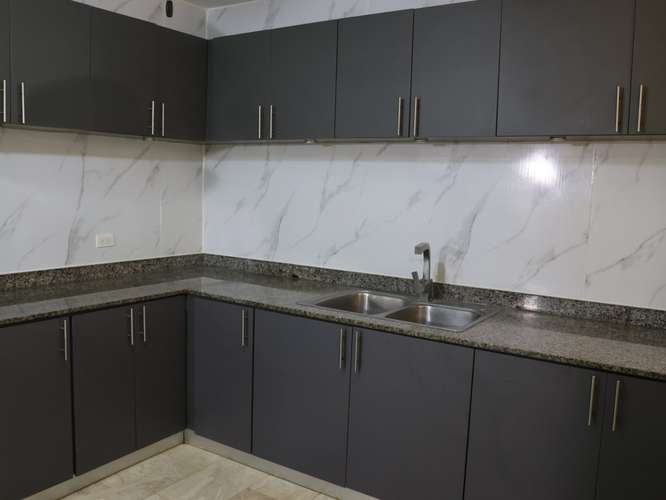 Apartamento en Obarrio I con balcón y remodelado - Imagen 7