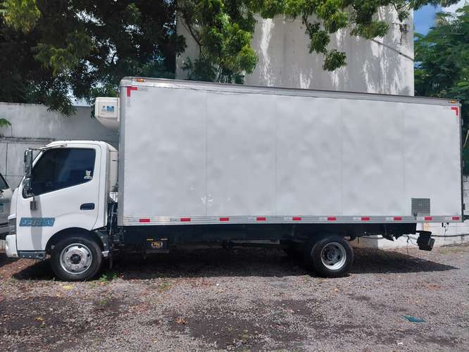HINO  