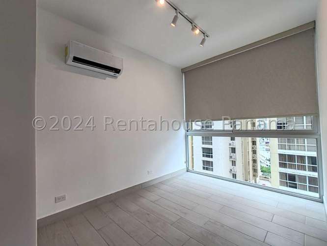 Se Vende Apartamento en Obarrio LA27-3223