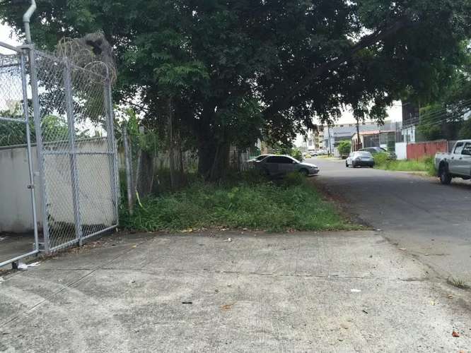 VENTA TERRENO EN CHANIS - Imagen 2