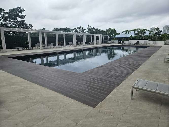 C436J SE ALQUILA AMPLIO APARTAMENTO CON LINEA BLANCA EN CONDADO DEL REY