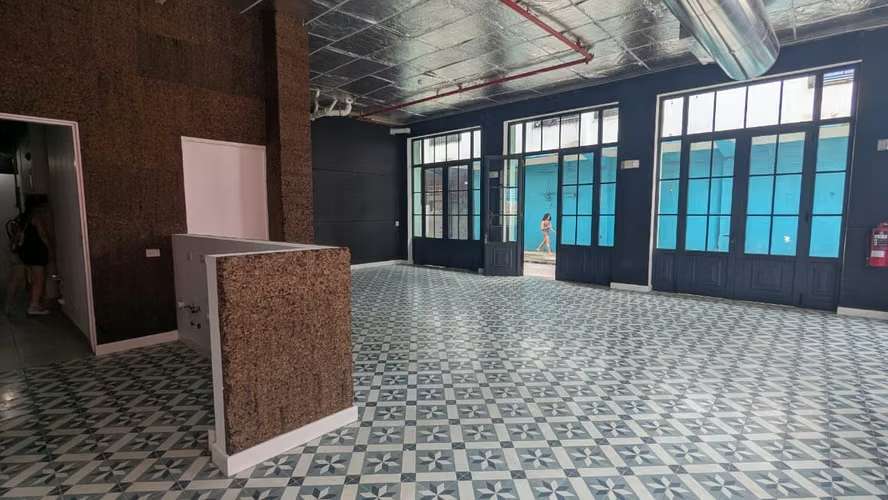VENTA O ALQUILER LOCAL EN SANTA ANA