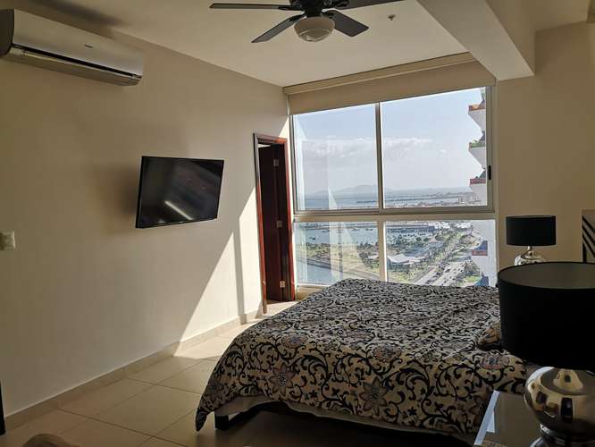 Rivage: espectacular apartamento amueblado de 176m² con vista al mar en Avenida Balboa