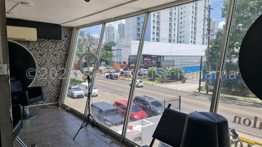 OPORTUNIDAD INVERSIONISTAS!! SE VENDE PLAZA COMERCIAL OPERATIVA 27-522/GMB