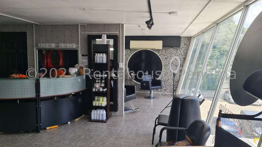 OPORTUNIDAD INVERSIONISTAS!! SE VENDE PLAZA COMERCIAL OPERATIVA 27-522/GMB