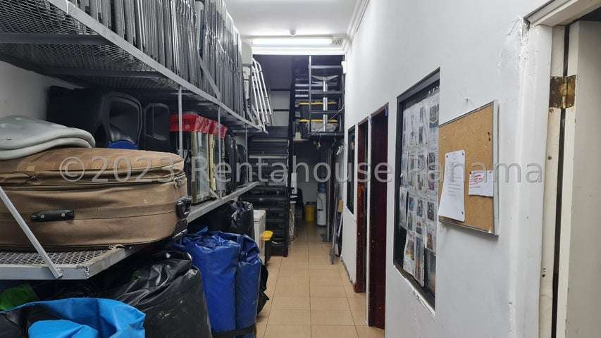 OPORTUNIDAD INVERSIONISTAS!! SE VENDE PLAZA COMERCIAL OPERATIVA 27-522/GMB