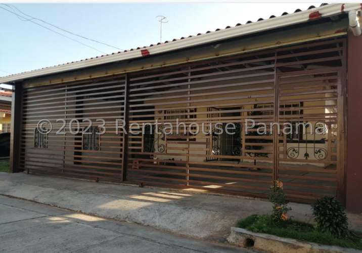 Venta de Casa en 24 de Diciembre DDB24-2802