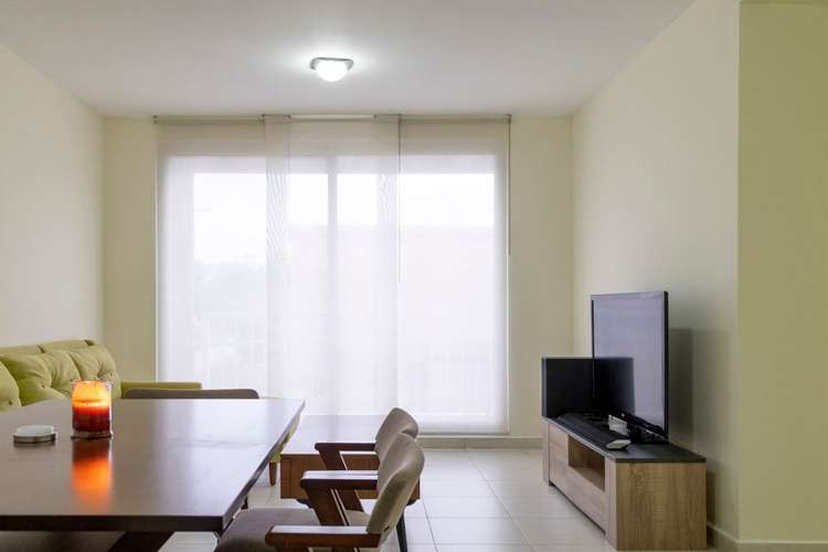 Se alquila apartamento en Torres de Versalles