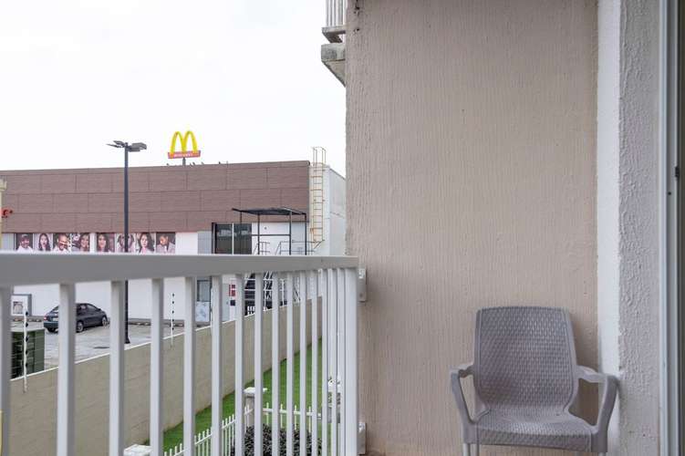 Se alquila apartamento en Torres de Versalles - Imagen 5