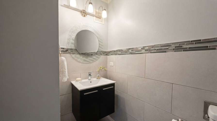OBARRIO I AMOBLADO I 2 RECAMARAS I 143 M² I BALCON + 2 PARKING  - Imagen 13