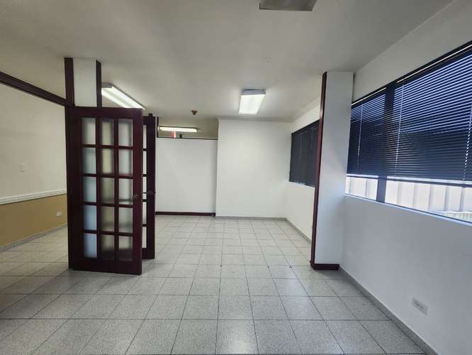 Oficina en Alquiler – Royal Center Marbella - LH - Imagen 4