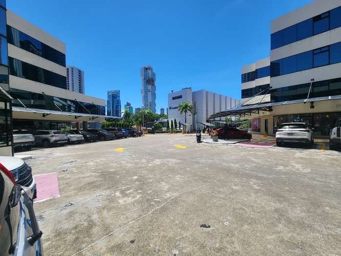 Oficina en Alquiler – Royal Center Marbella - LH - Imagen 2