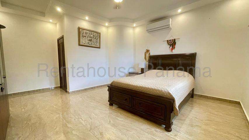 Casa Parcialmente Amoblada en Alquiler en Las Begonias Costa del Este  mpm-273240 - Imagen 13