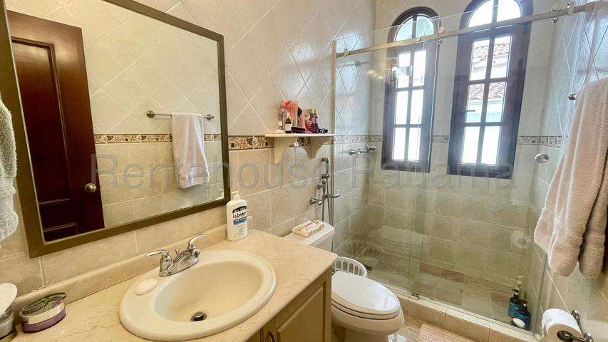 Casa Parcialmente Amoblada en Alquiler en Las Begonias Costa del Este  mpm-273240 - Imagen 14