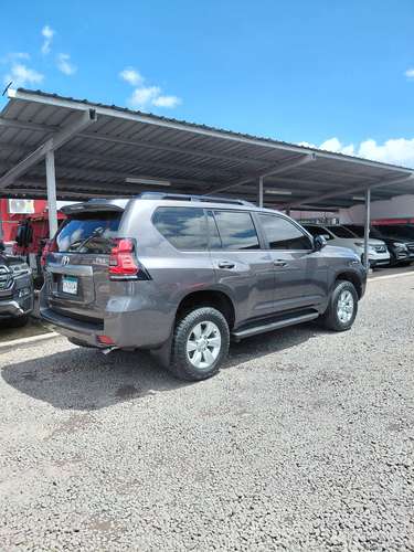 2020 Toyota Prado TXL - super bien conservado - Imagen 5