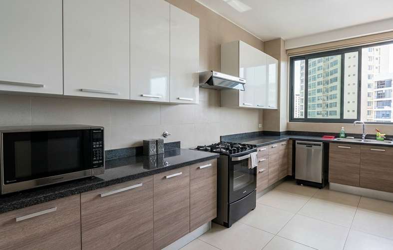 Apartamento en Punta Paitilla I amoblado I 2 Rec I con balcón y vista al mar - Imagen 6