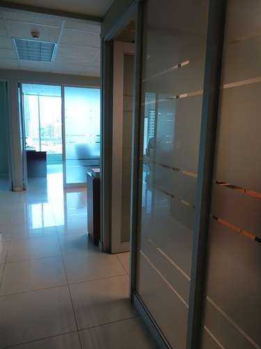 Ocean Business Plaza. 186mts 3est amoblada $2500.00 - Imagen 9