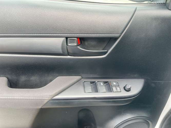 TOYOTA HILUX - 2024 - PPHX - Automarket - Imagen 4