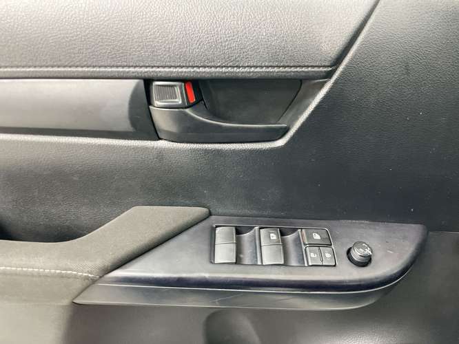 TOYOTA HILUX - 2024 - PPHX - Automarket - Imagen 4
