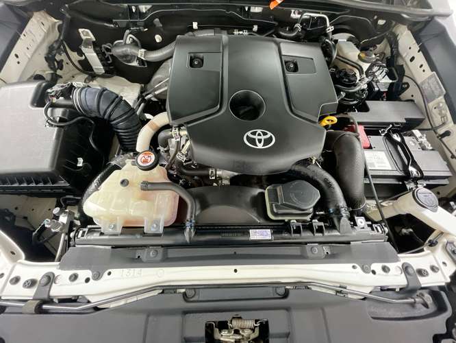 TOYOTA HILUX - 2024 - PPHX - Automarket - Imagen 3