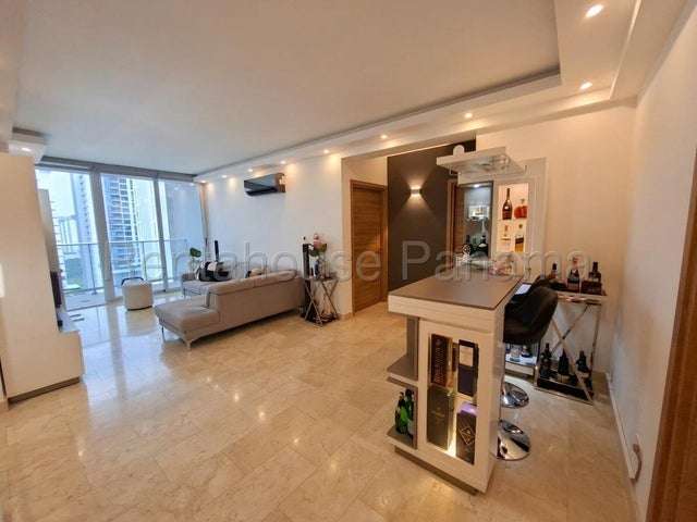 Alquiler de apartamento amoblado en Dynasty Residences, Bella Vista IH27-3228