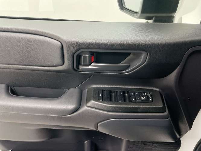 TOYOTA LAND CRUISER PRADO - 2026 - TPXT - Automarket - Imagen 4