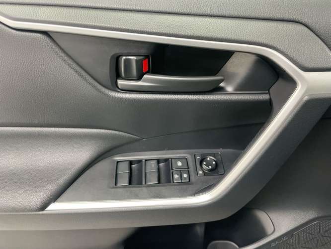 TOYOTA RAV4 - 2025 - RAX - Automarket - Imagen 4
