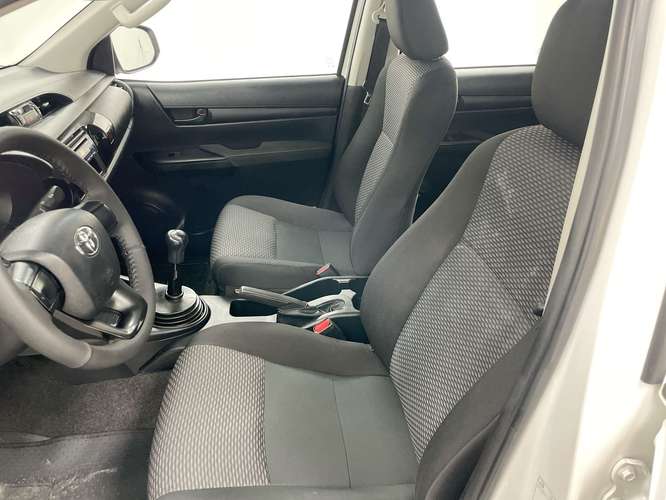 TOYOTA HILUX - 2025 - PPHX - Automarket - Imagen 5