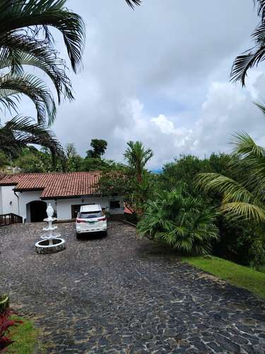 ¡En Venta! Exclusiva Casa de Montaña en Altos del María