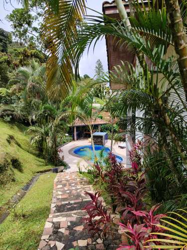 ¡En Venta! Exclusiva Casa de Montaña en Altos del María