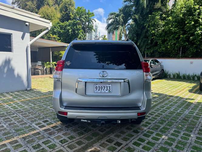 Se vende Toyota Prado - Imagen 8