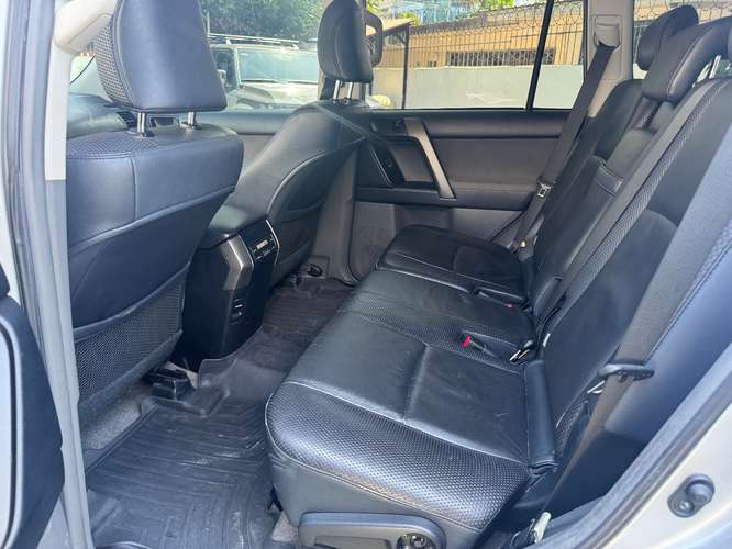 Se vende Toyota Prado - Imagen 7